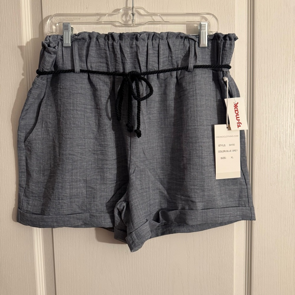 🔥NWT Ci Sono High Waist blue Shorts with Black tie
